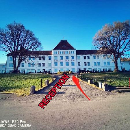 Liahof Hotel Ullared Buitenkant foto
