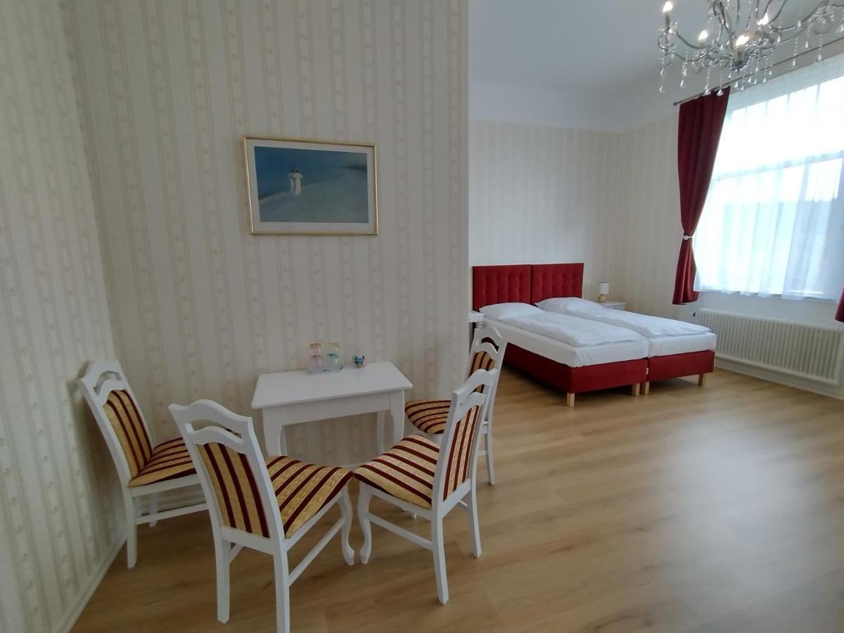 Liahof Hotel Ullared Buitenkant foto
