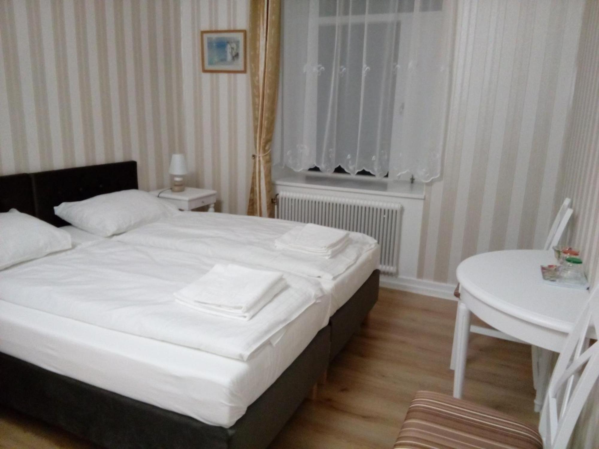 Liahof Hotel Ullared Buitenkant foto